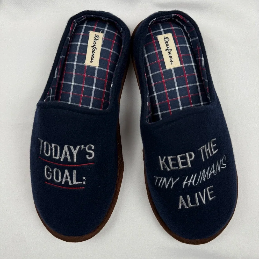 Dearfoams‎ Men's Slippers Medium 9-10 Blue Today's Goal Keep Tiny Humans Alive